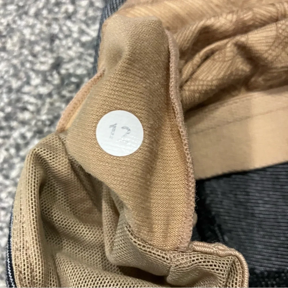 Lululemon Tank - Picture 8 of 8